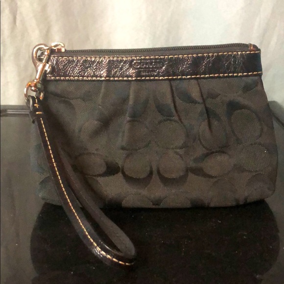 Coach clutch - Picture 1 of 2